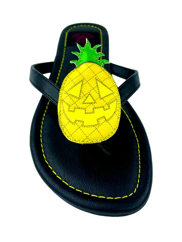 Betty Pine O Lantern