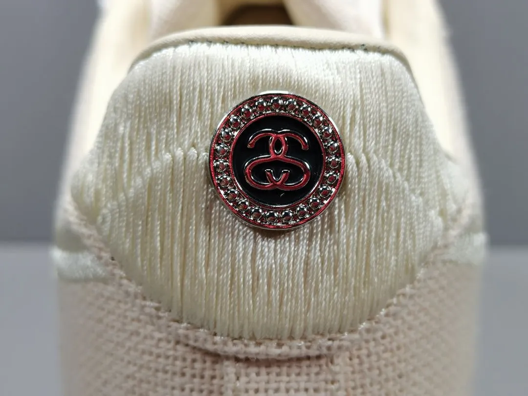 NIKE AIR FORCE 1 x STUSSY FOSSIL